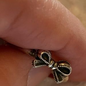 James Avery Retired Bow Ring